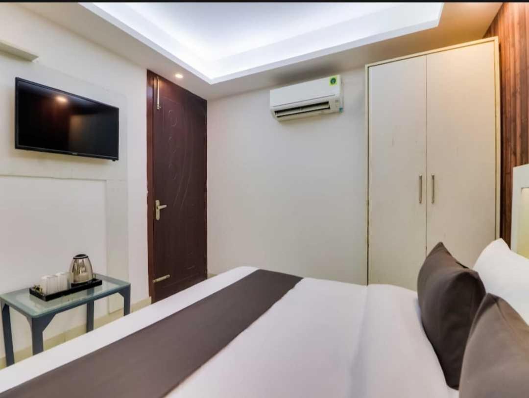 Hotel O Galaxy Stay New Delhi Eksteriør bilde