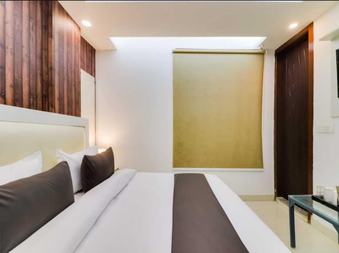 Hotel O Galaxy Stay New Delhi Eksteriør bilde