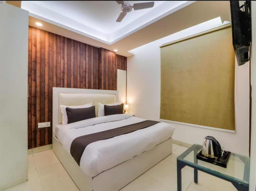 Hotel O Galaxy Stay New Delhi Eksteriør bilde