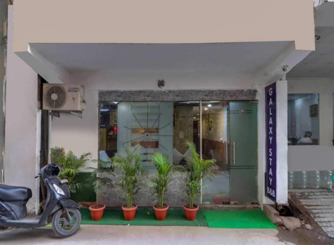 Hotel O Galaxy Stay New Delhi Eksteriør bilde